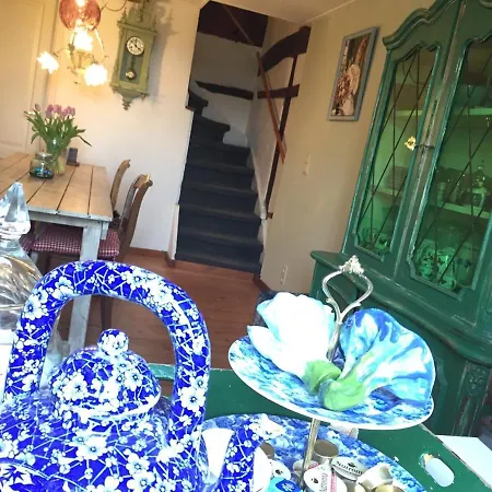 Puurteuven Tussen Kunst En Alojamento de Acomodação e Pequeno-almoço