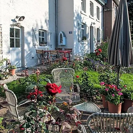 Bed & Breakfast Puurteuven Tussen Kunst En 3*
