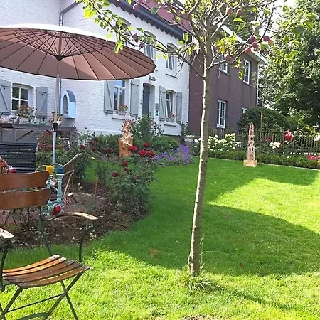 Puurteuven Tussen Kunst En Voeren